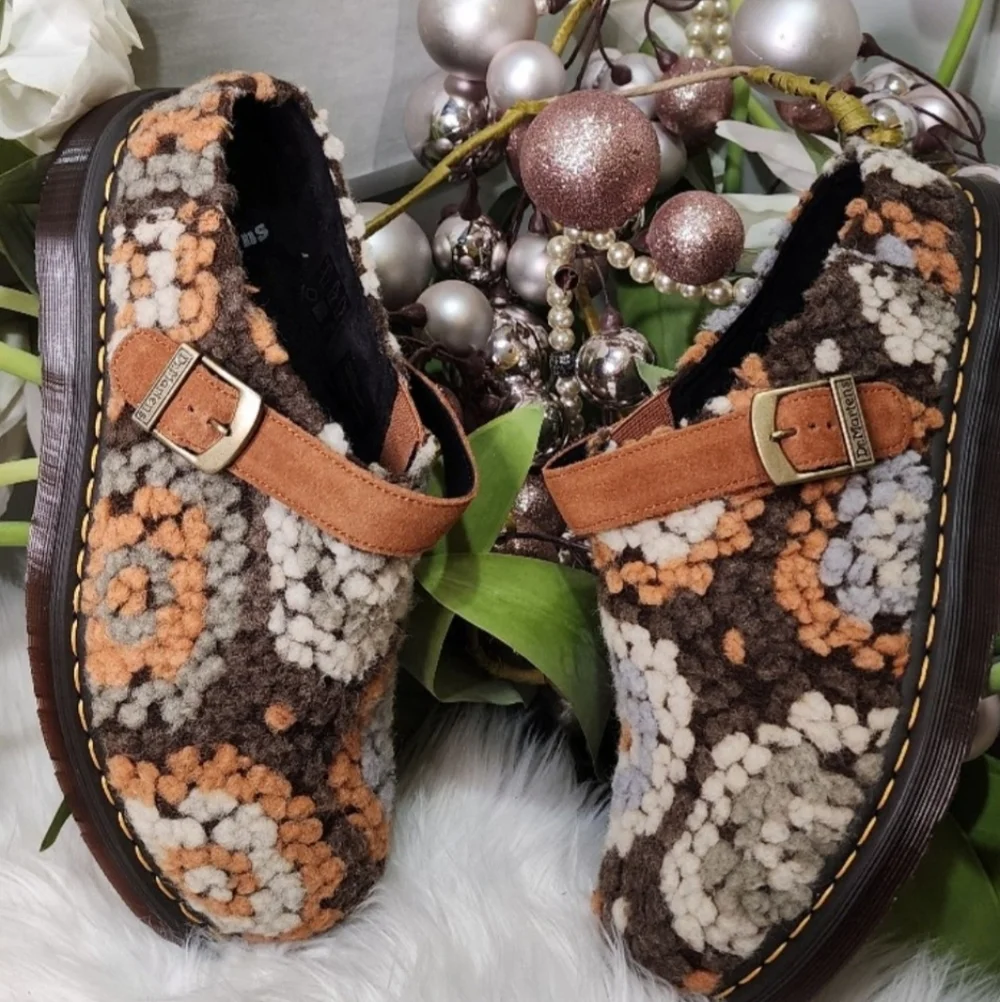 Dr. Martens Isham Crochet Wool Suede Mules men's Shoes Size11 New